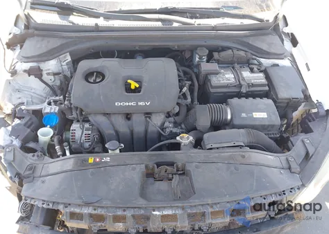 2017 Hyundai Elantra Se z USA, uszkodzony, nr VIN 5NPD84LF9HH009330